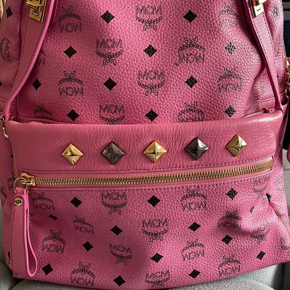 MCM Dual Stark Studded Visetos Pink Backpack - Picture 2 of 16